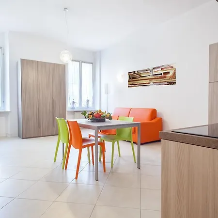 Apartment La Vigna In Citta Halldis